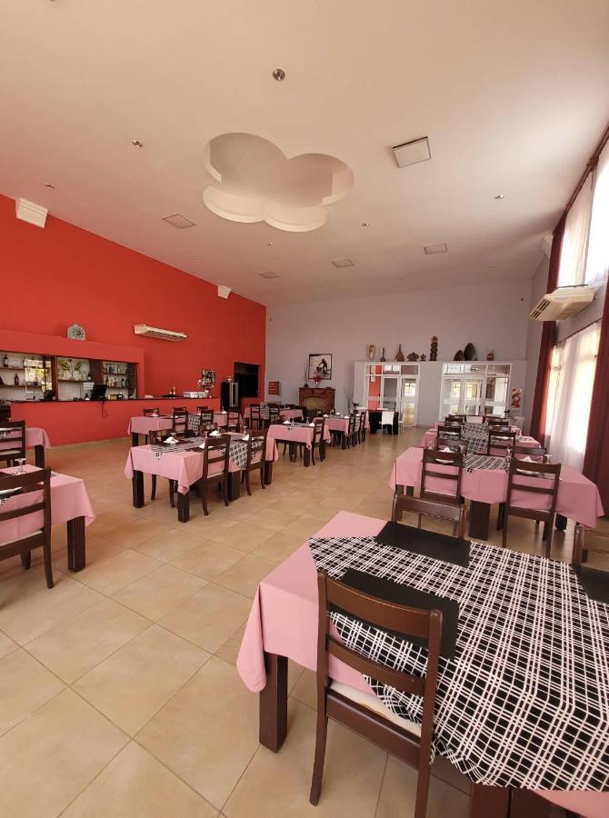 Hotel Portico Norte Tartagal Esterno foto