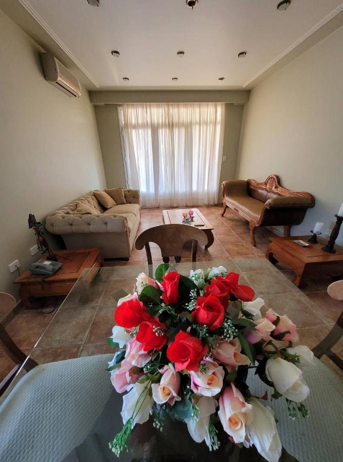 Hotel Portico Norte Tartagal Esterno foto