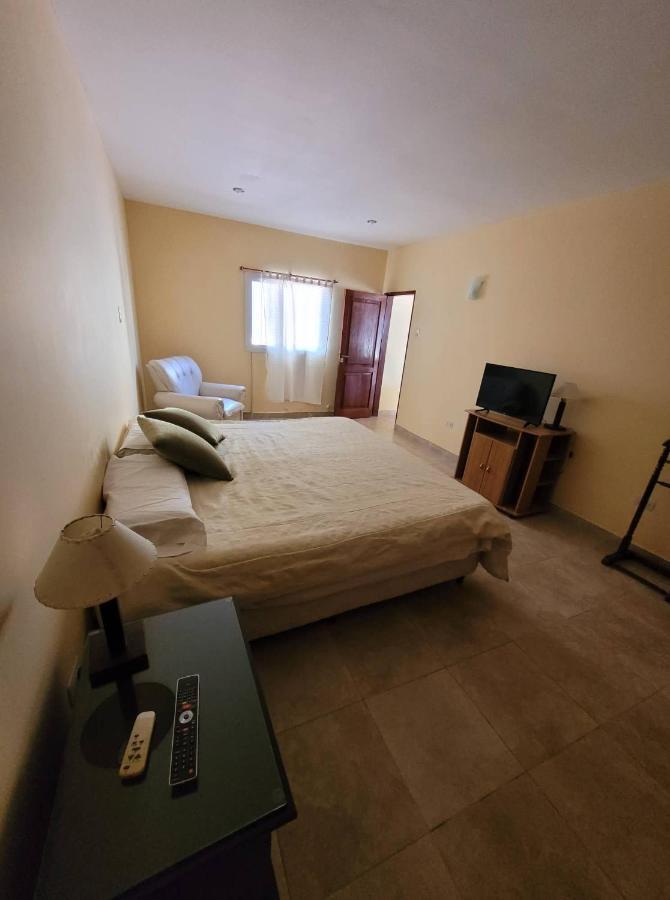 Hotel Portico Norte Tartagal Esterno foto