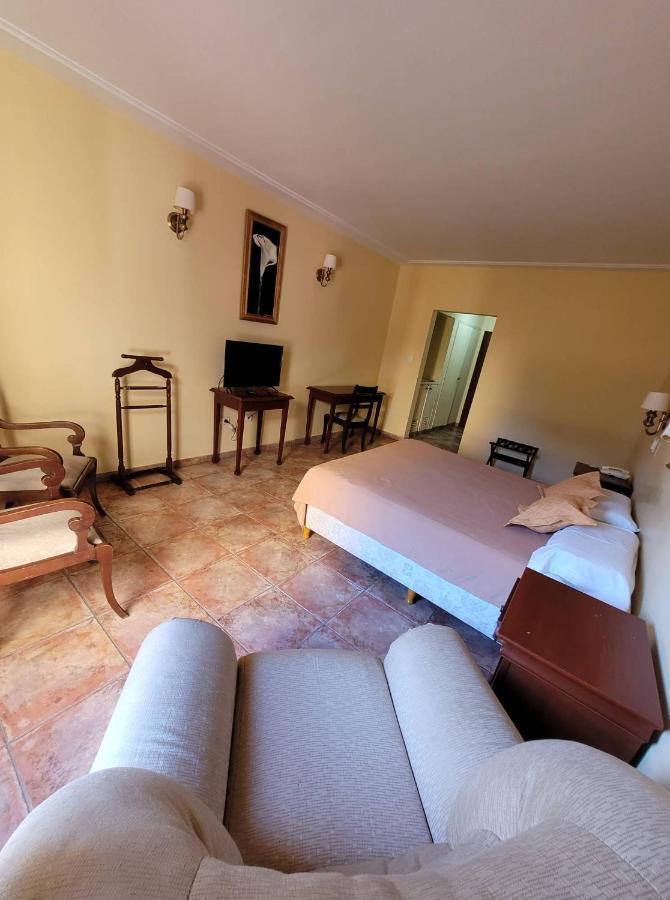Hotel Portico Norte Tartagal Esterno foto